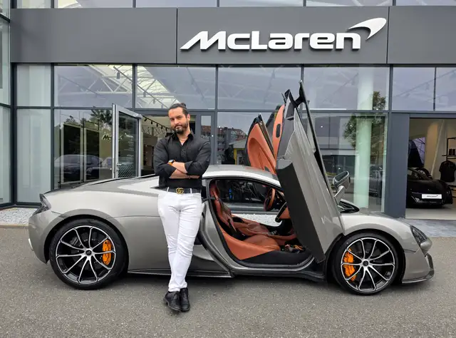 McLaren 570S 570S Coupe V8 3.8 570CV LUXURY PACK _ SERVICE BOOK COMPLETO MCLAREN UFFICIALE _ CERCHI 20" MSO (€8000) _ LIFT