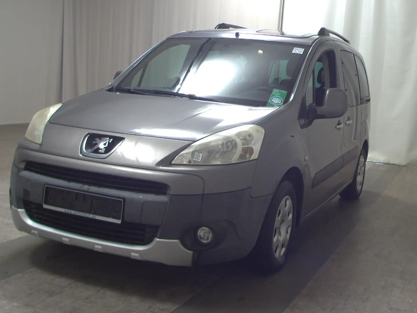 Peugeot Partner 1.6 16V  5-Sitze PDC CD BC HU 05/27 - 2