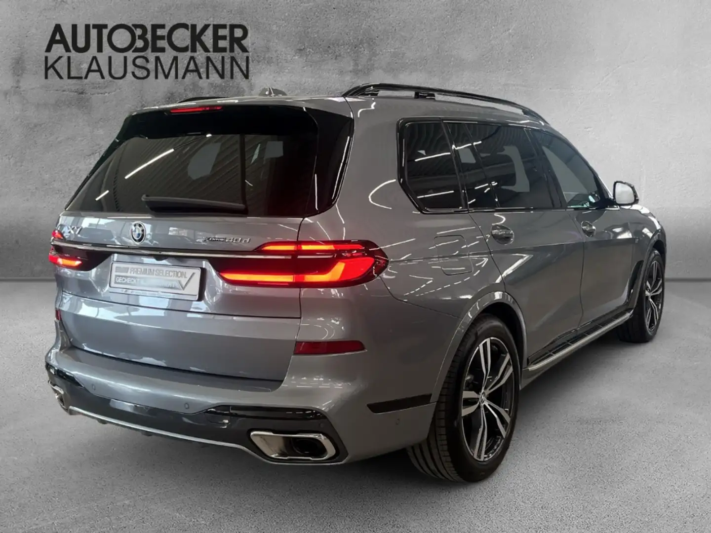 BMW X7 xDrive 40d M SPORT ICONIC GLOW 21''LC PROF AHK 6 S Grijs - 2