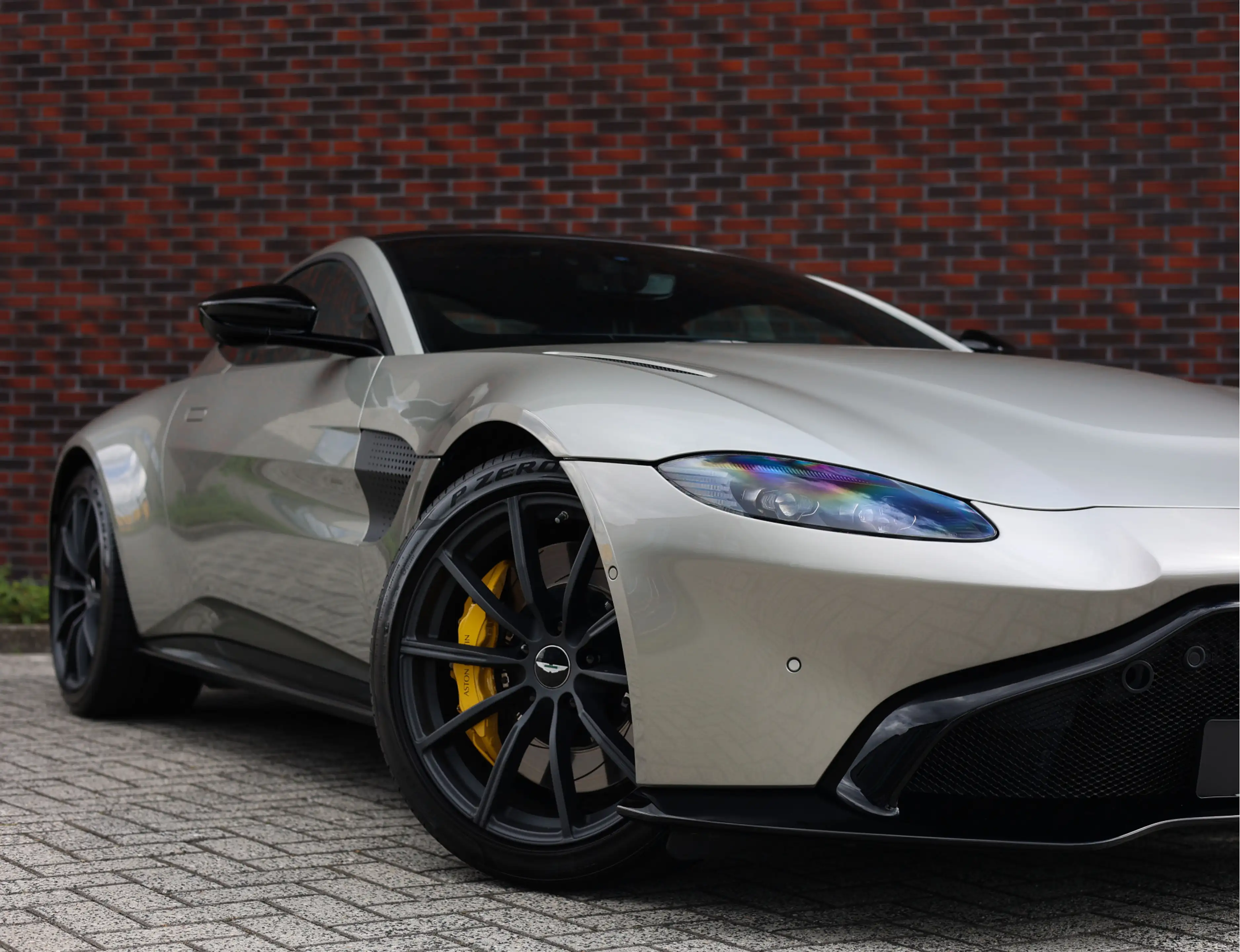 Aston Martin Vantage 4.0 V8 | Q Special - 360camera — photo 6