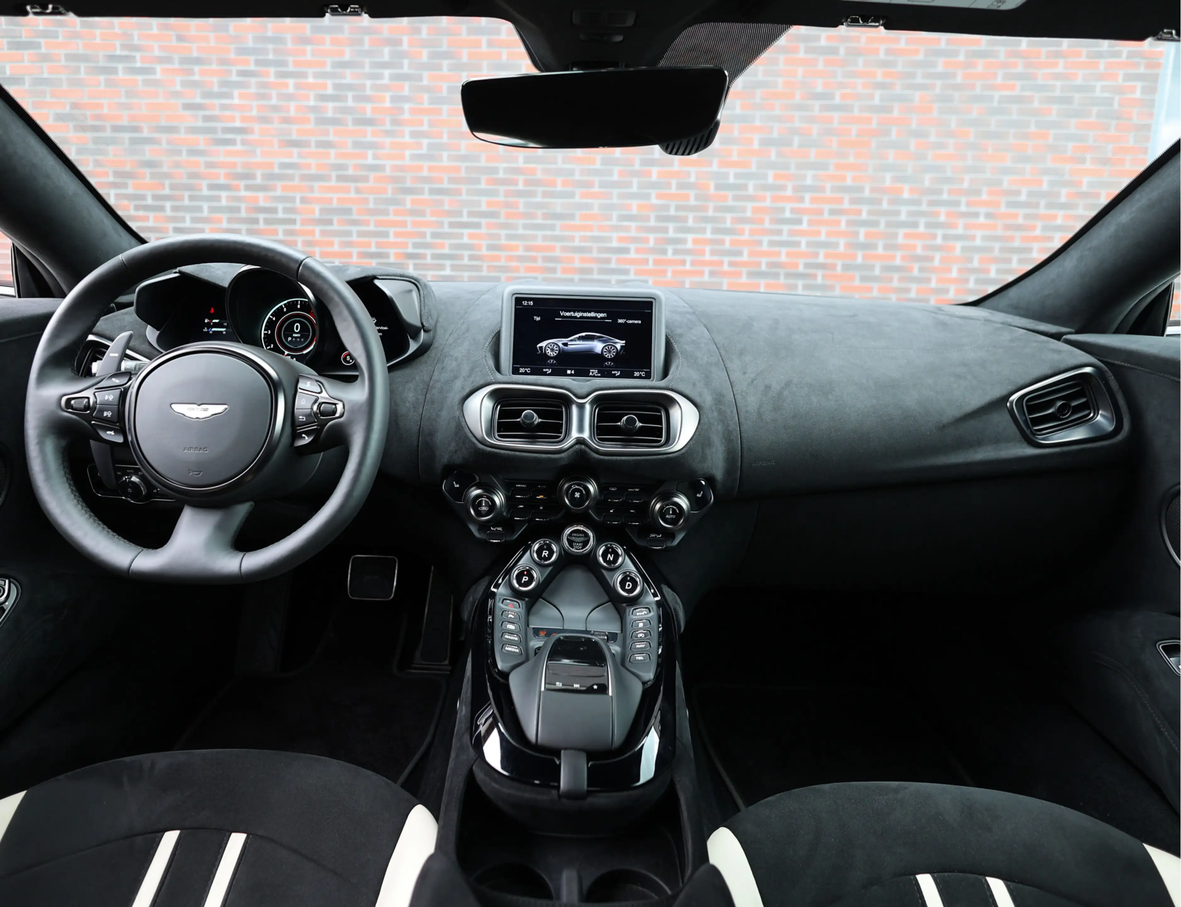 Aston Martin Vantage 4.0 V8 | Q Special - 360camera — photo 3