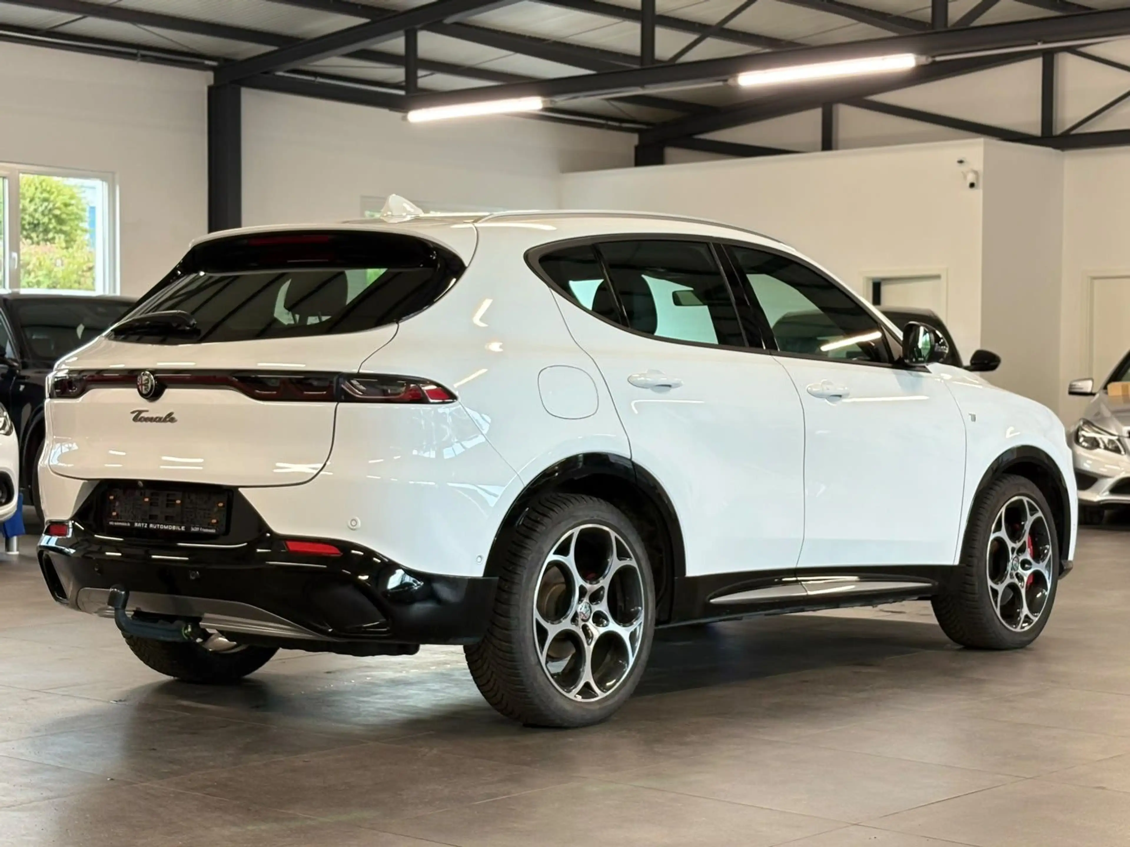 Alfa Romeo Tonale Ti MATRIX+H&K+ACC+AHK+MEMO+E.HECK+360°+ — photo 6