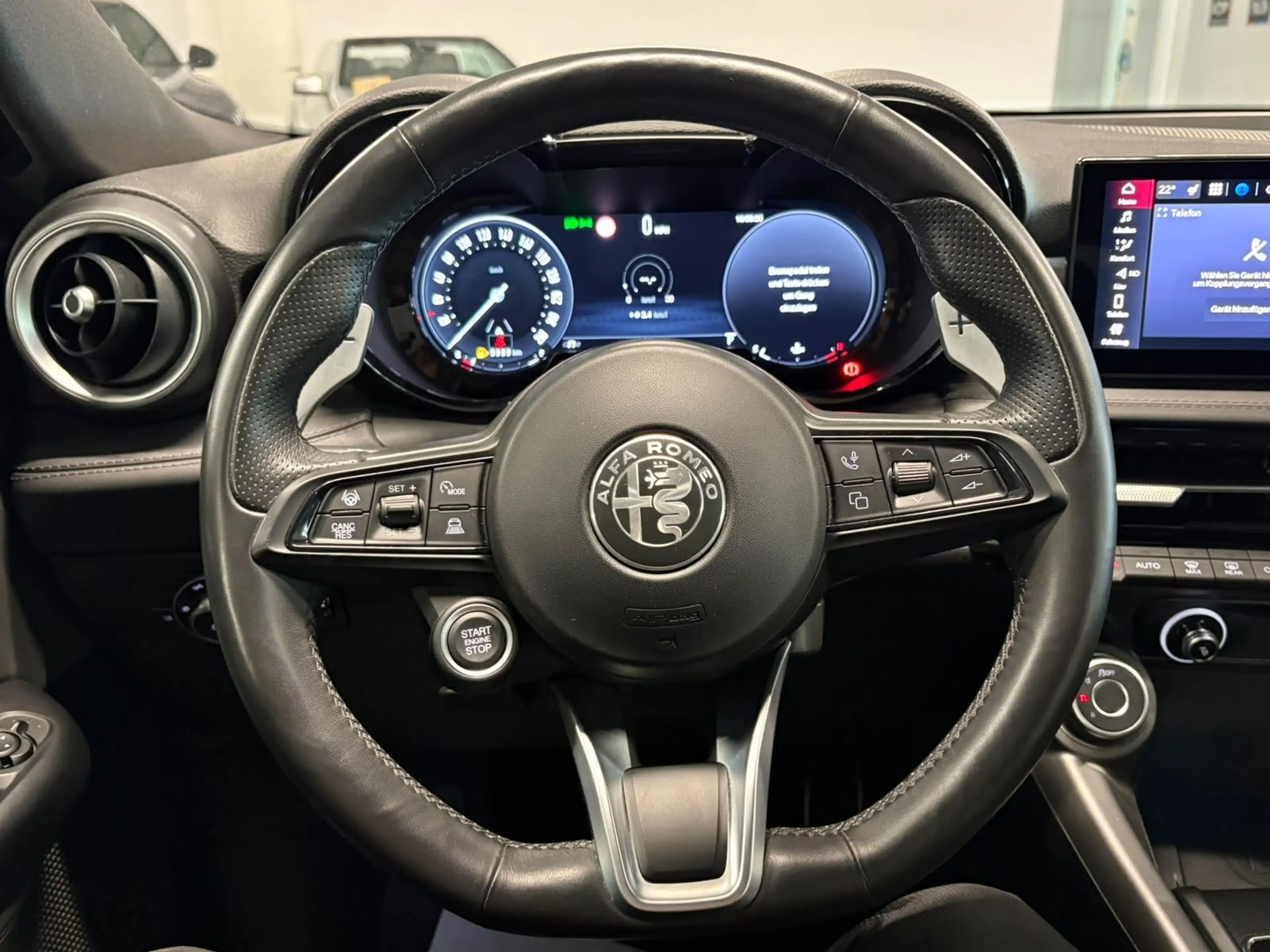 Alfa Romeo Tonale Ti MATRIX+H&K+ACC+AHK+MEMO+E.HECK+360°+ — photo 9