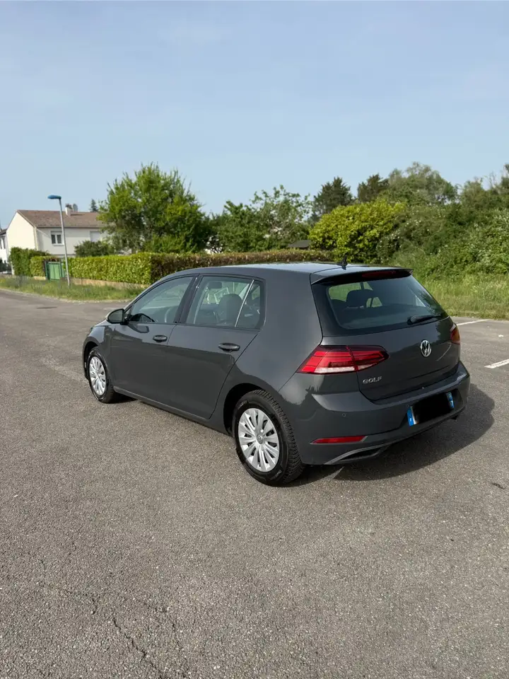 Volkswagen Golf Standard Model — photo 2