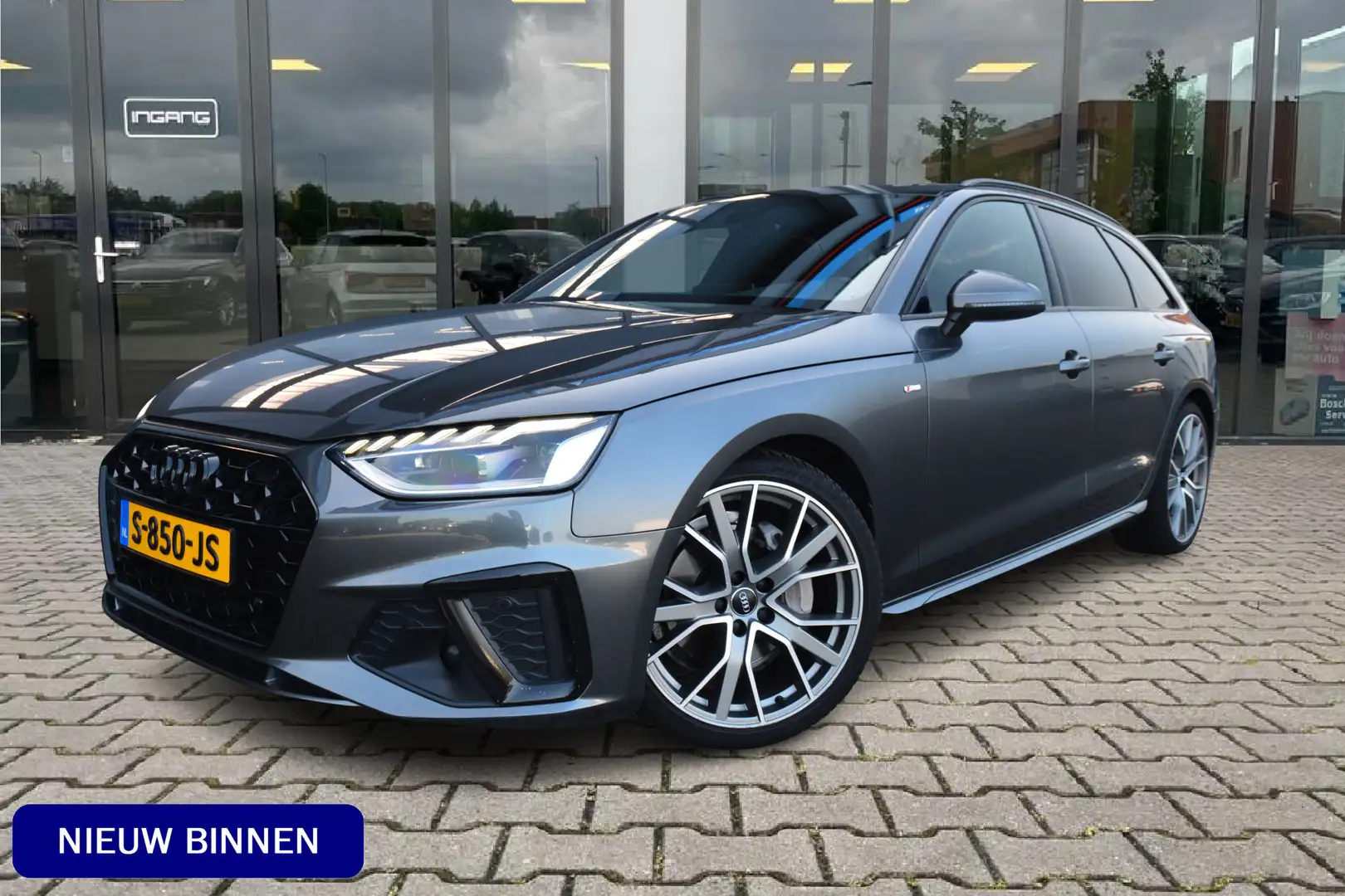 Audi A4 Avant 40 TFSI S-Line | Pano | Virtual | 19 Inch Grijs - 1