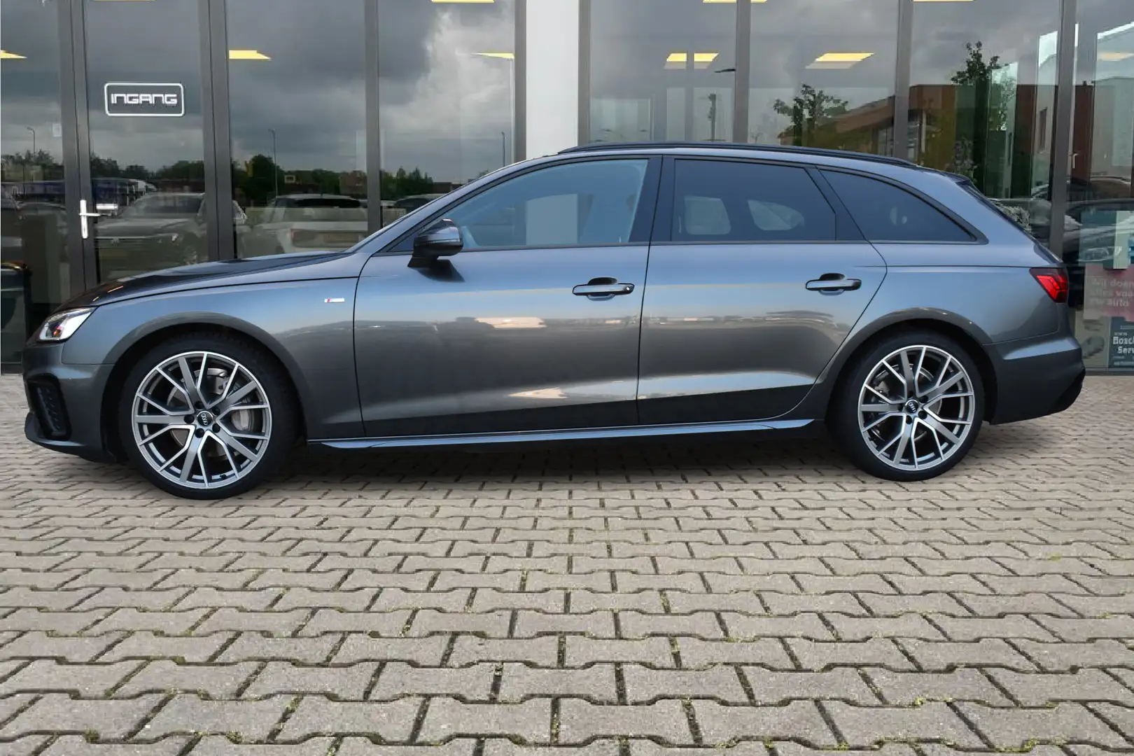 Audi A4 Avant 40 TFSI S-Line | Pano | Virtual | 19 Inch Grijs - 2