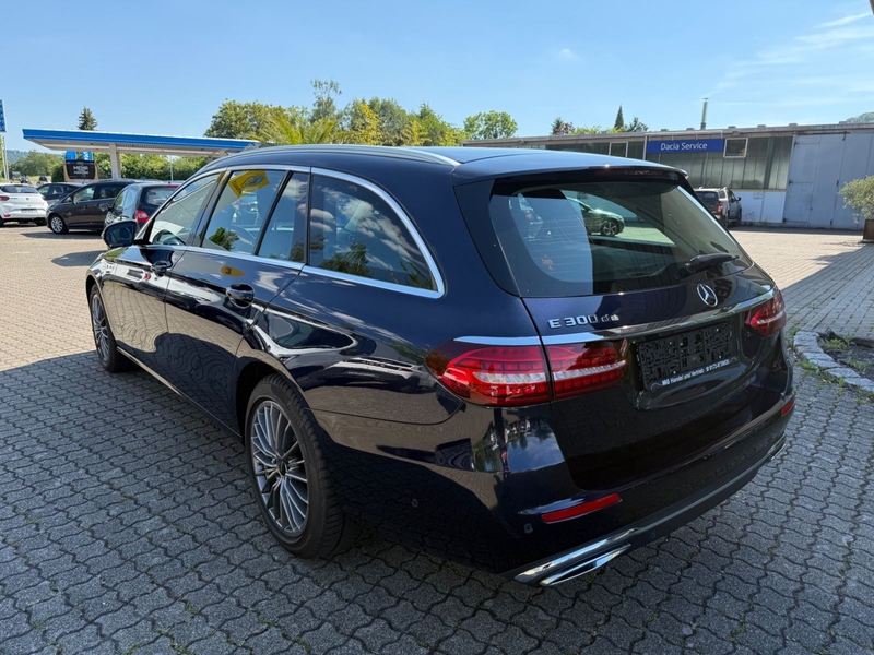 Mercedes-Benz E 300 de T*Avantgarde *AT9*225 KW*DISTR*AHK*EU6d — photo 4