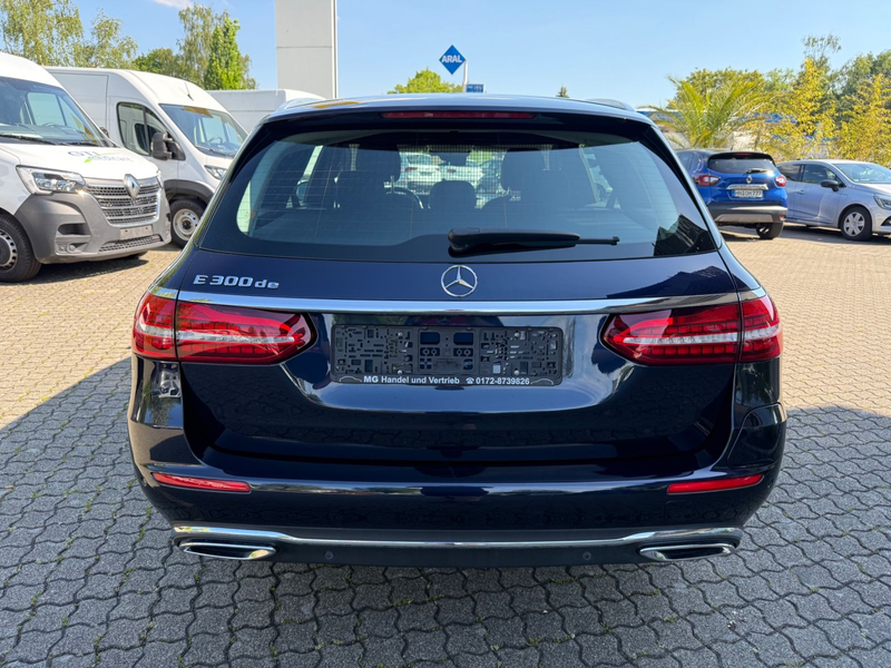 Mercedes-Benz E 300 de T*Avantgarde *AT9*225 KW*DISTR*AHK*EU6d — photo 5