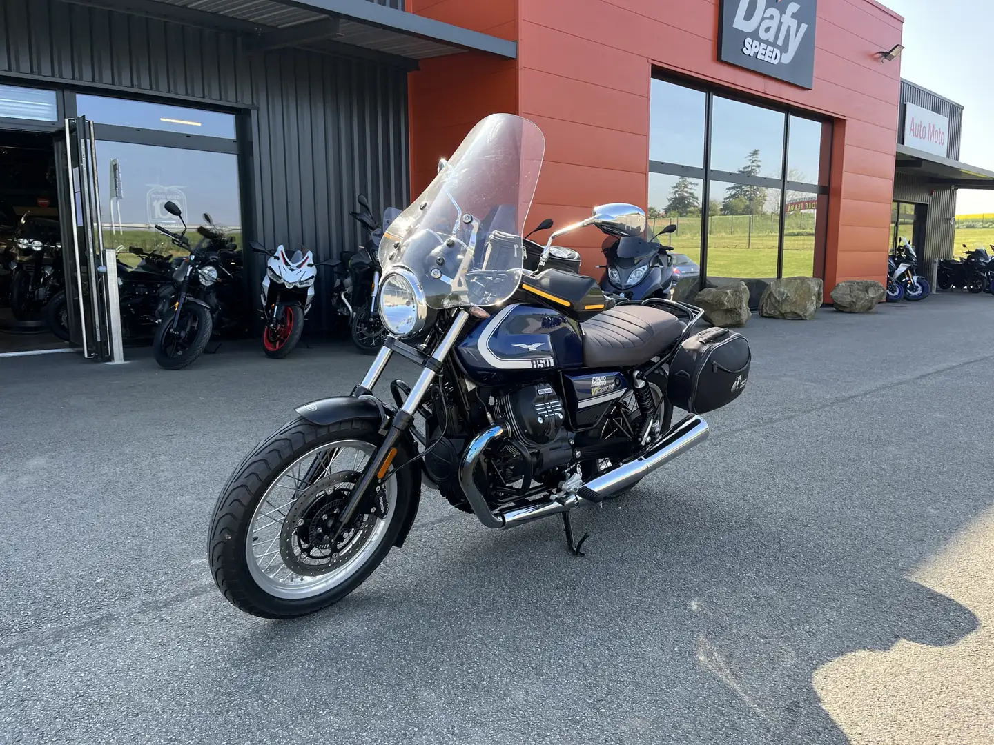 Moto Guzzi V 7 - 2