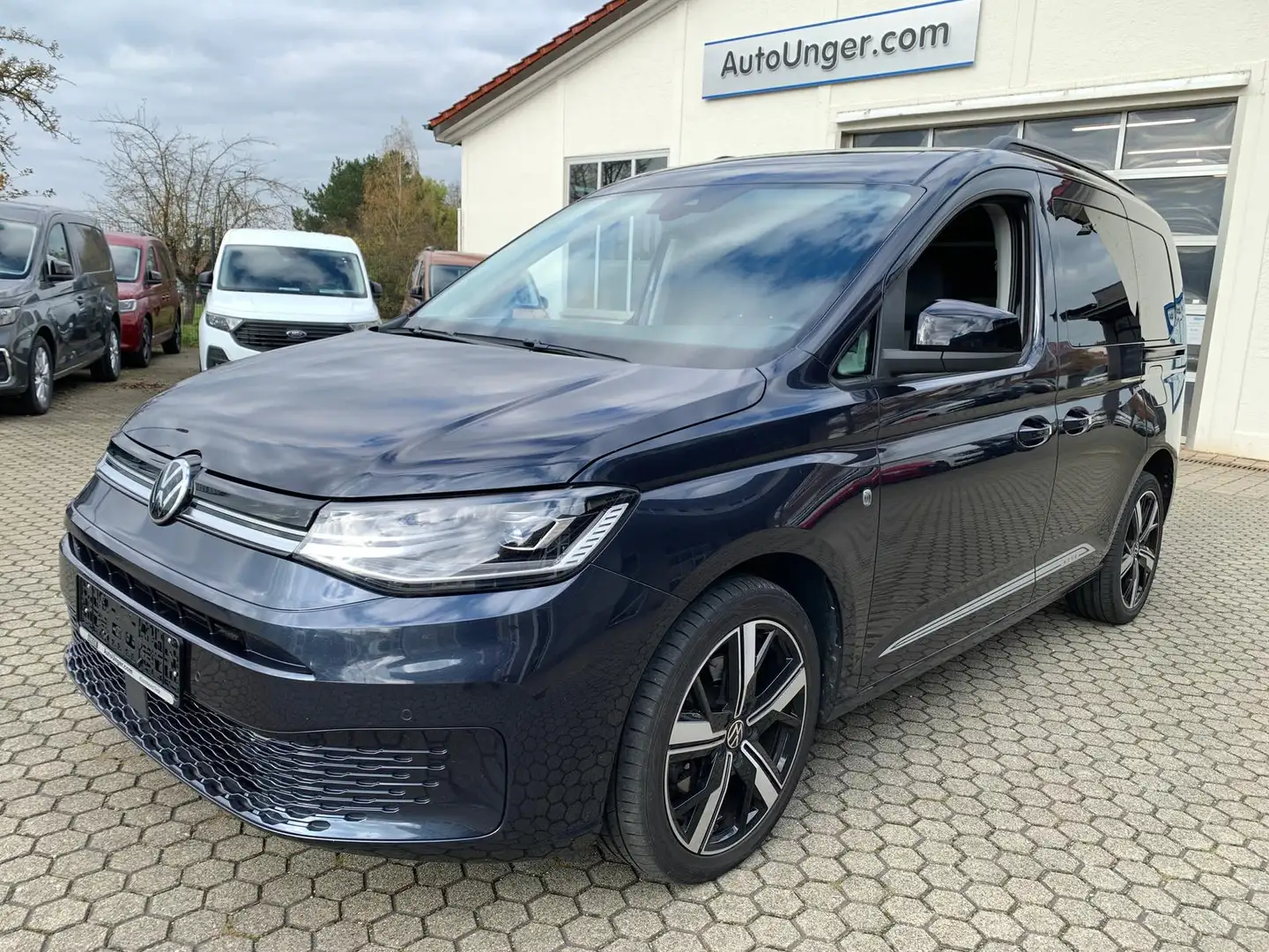 Volkswagen Caddy 2.0 TDI Bleu - 1