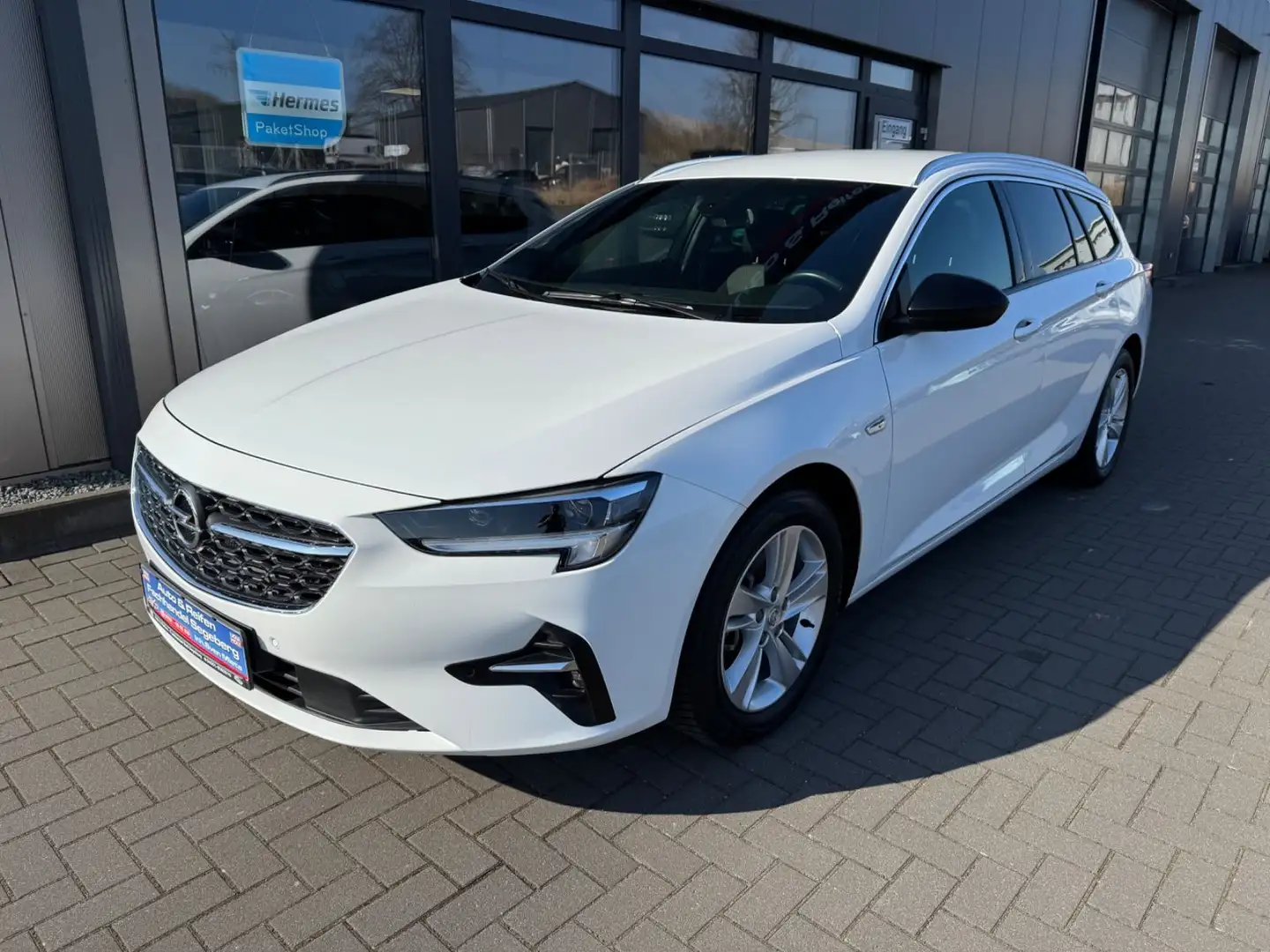 Opel Insignia B Sports Tourer Business AUTOMATIK*LED Fehér - 1