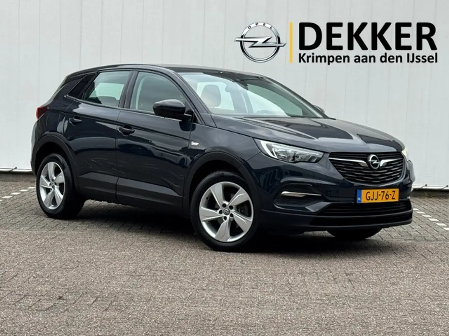 Opel Grandland X 1.2 Turbo Business + met Navigatie, All Season, PD Grey - 1