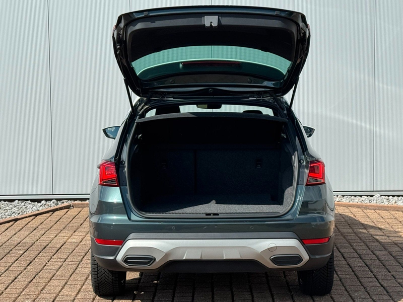 SEAT Arona 1.0 TSI "Xperience" DSG LED CAM NAVI PDC — photo 14