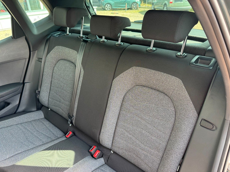 SEAT Arona 1.0 TSI "Xperience" DSG LED CAM NAVI PDC — photo 6