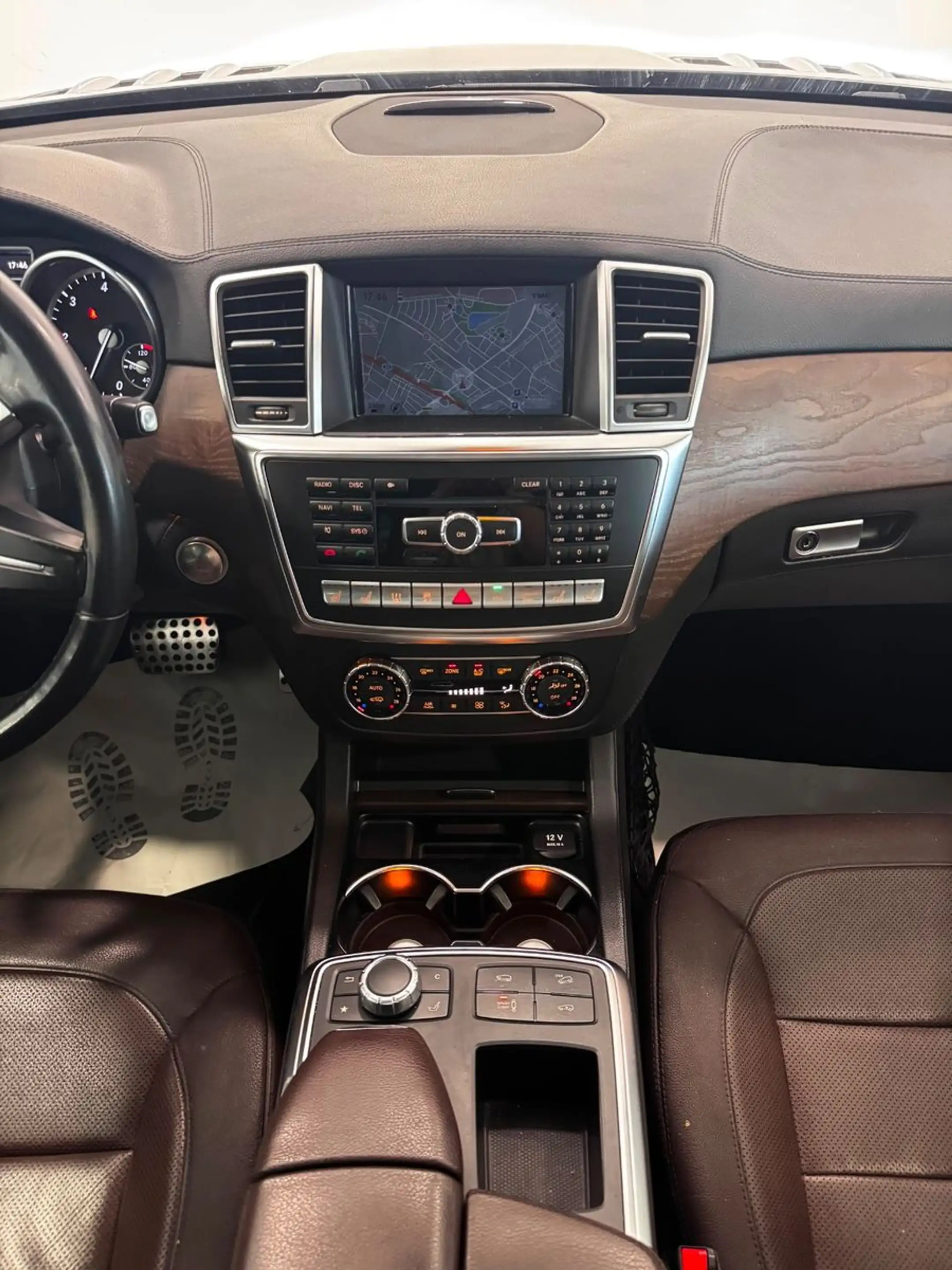 Mercedes-Benz GL 350 BlueTec 4Matic AMG|7-SITZE|STANDHZ|PANO| — photo 18