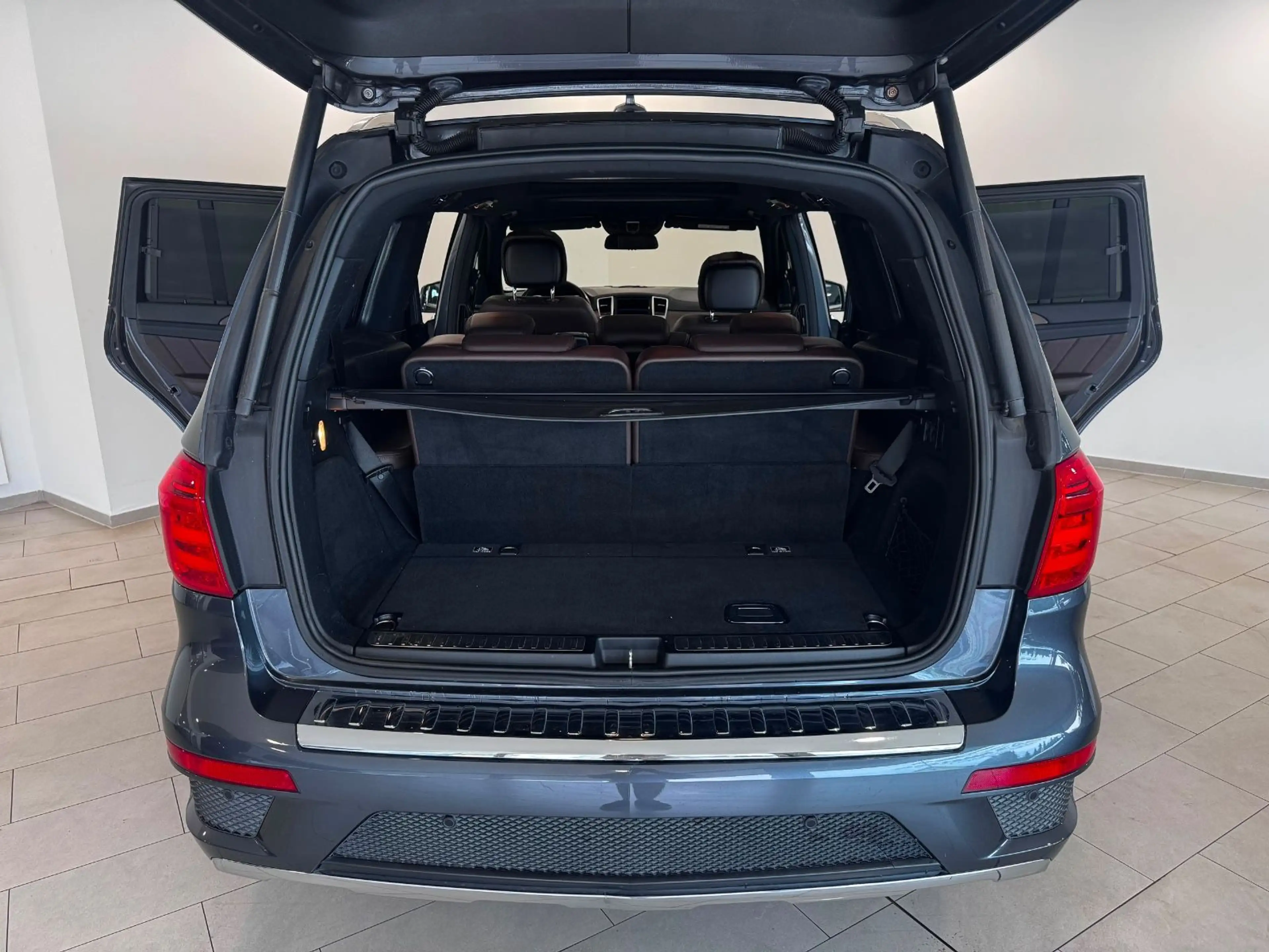 Mercedes-Benz GL 350 BlueTec 4Matic AMG|7-SITZE|STANDHZ|PANO| — photo 10