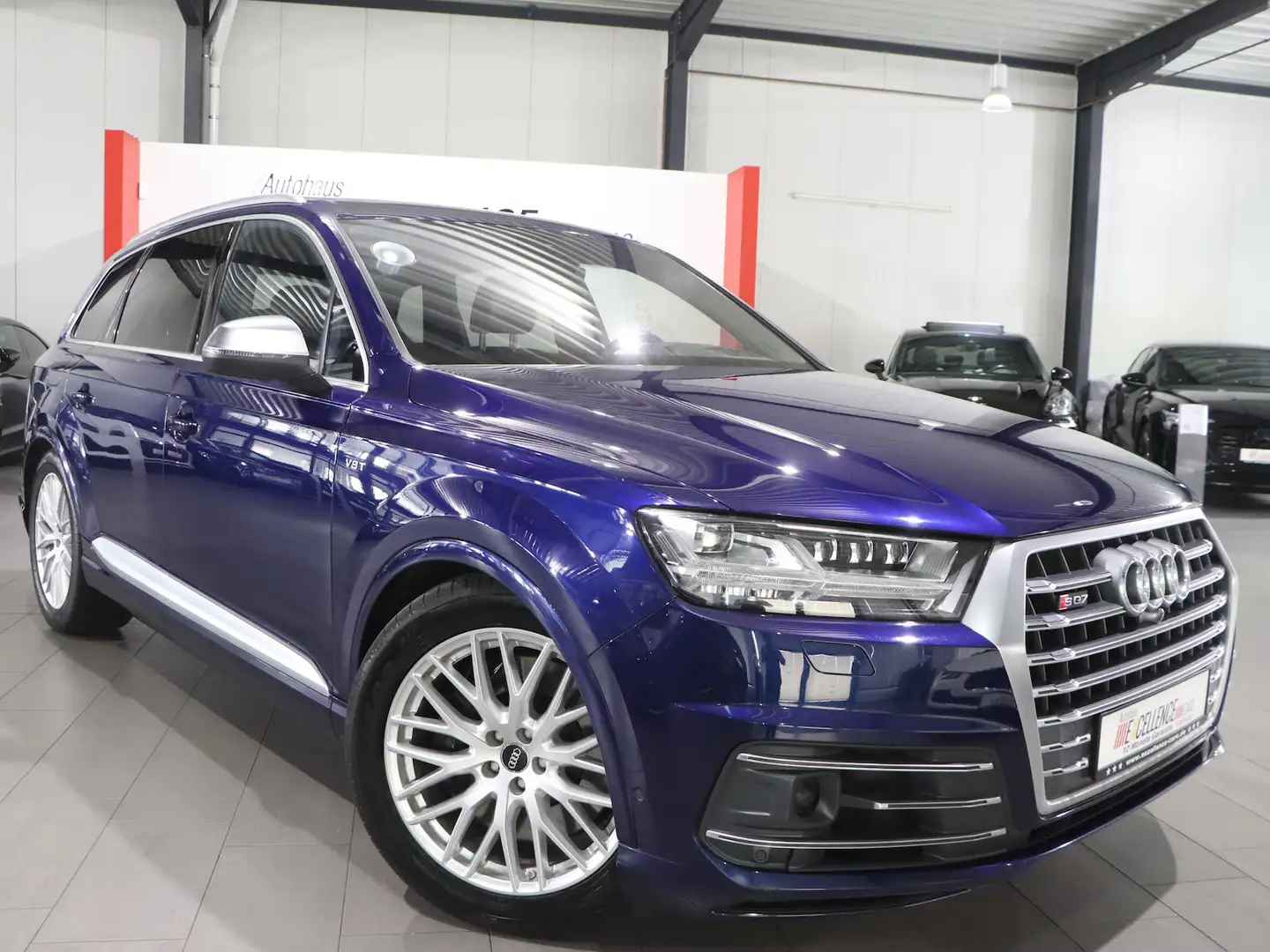 Audi SQ7 4.0 TDI QUATTRO S-LINE / 7-SITZER / VOLL Blau - 2