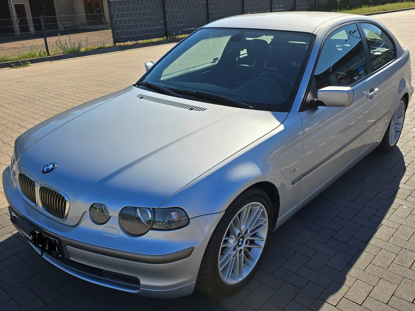 BMW 325 325ti compact Argent - 1