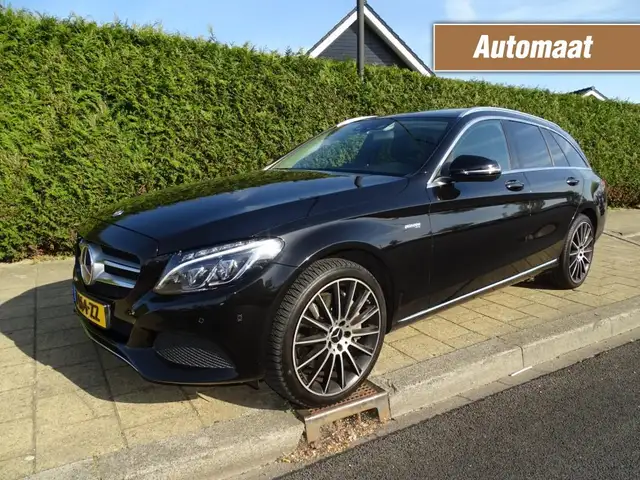 Mercedes-Benz C 400 C400 AMG 4Matic Premium plus -Hlf Leer-Pano-Clima-