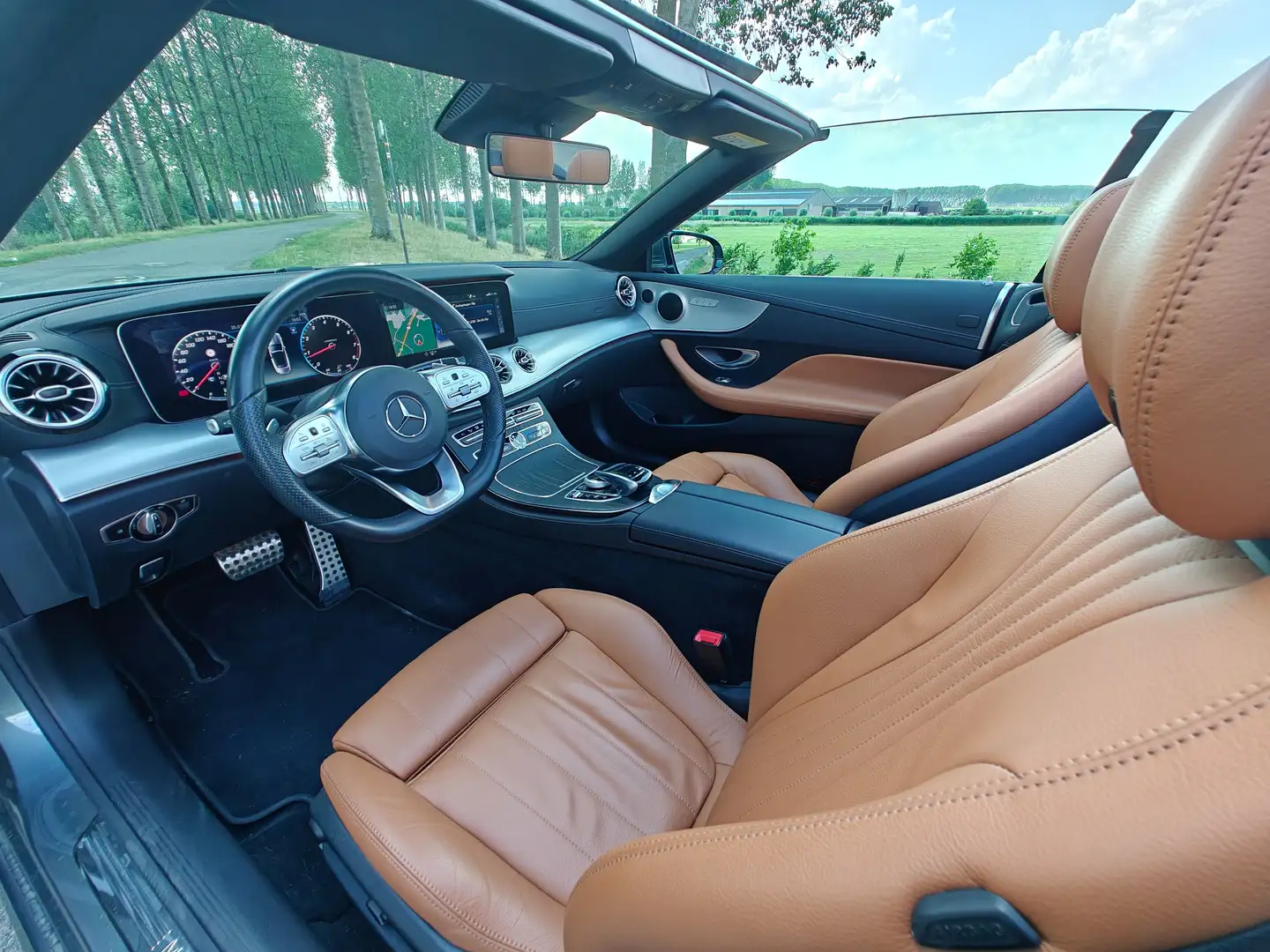 Mercedes-Benz E 200 E 200 Cabrio 9G-TRONIC AMG Line Grijs - 1