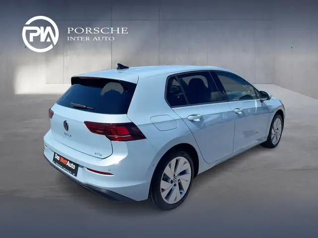 Volkswagen Golf view 5