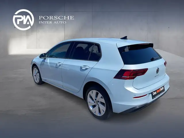 Volkswagen Golf view 3