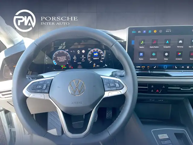 Volkswagen Golf view 10