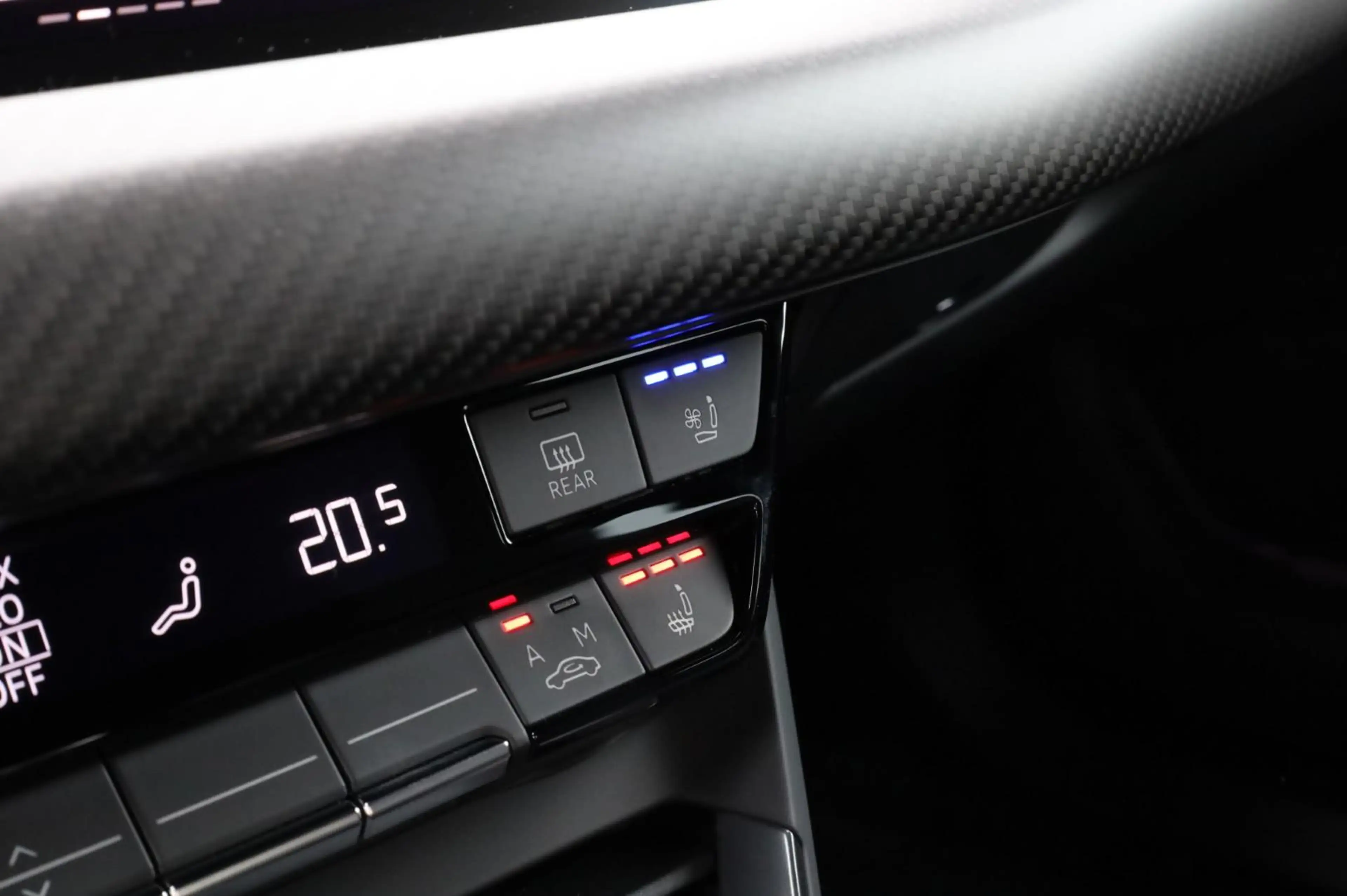 Audi RS e-tron GT Carbon l Keramisch l Massage l Vierwielsturing — photo 21