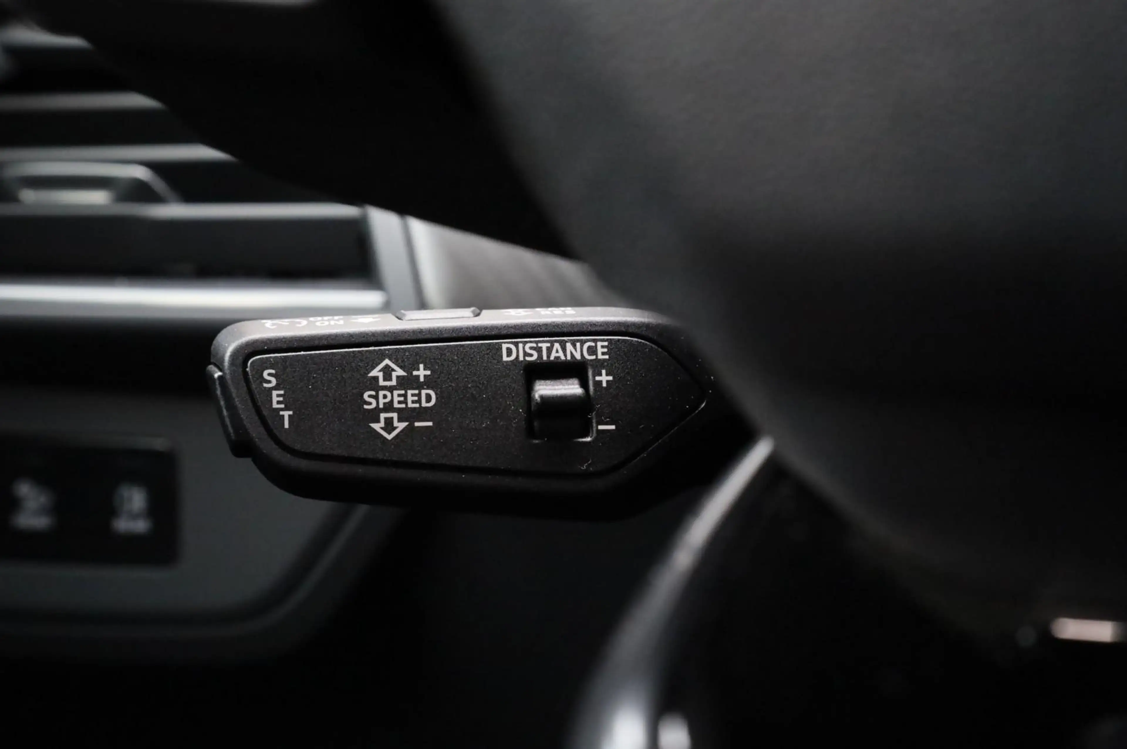 Audi RS e-tron GT Carbon l Keramisch l Massage l Vierwielsturing — photo 18