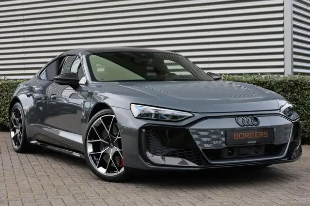 Audi RS e-tron GT Carbon l Keramisch l Massage l Vierwielsturing