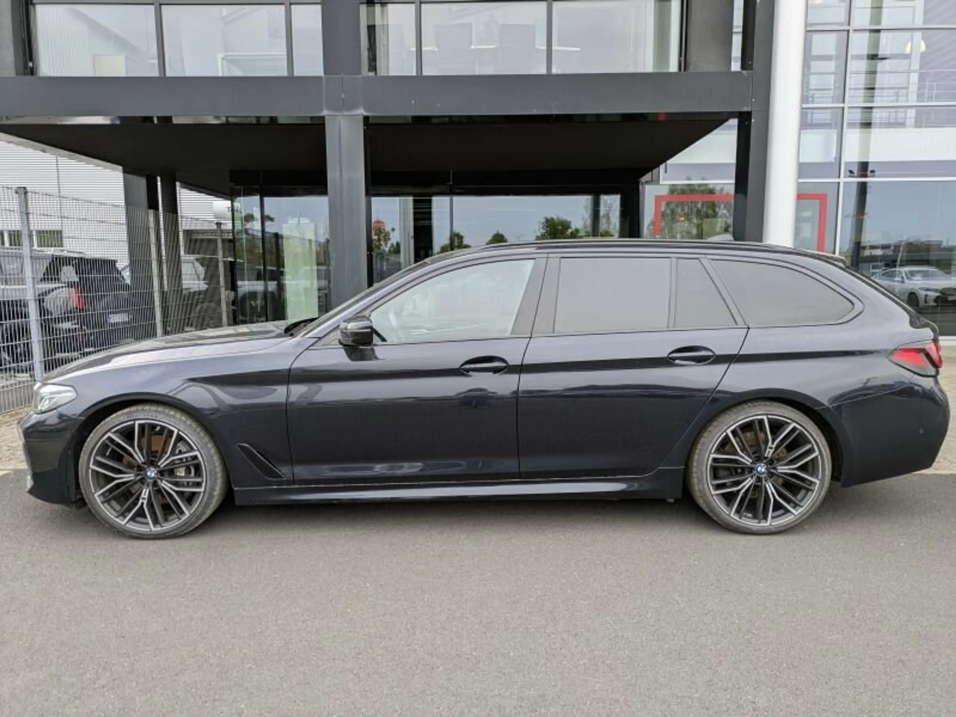 BMW 540 d xDrive Tour. M Sport LiveCockpit. Laser — photo 3