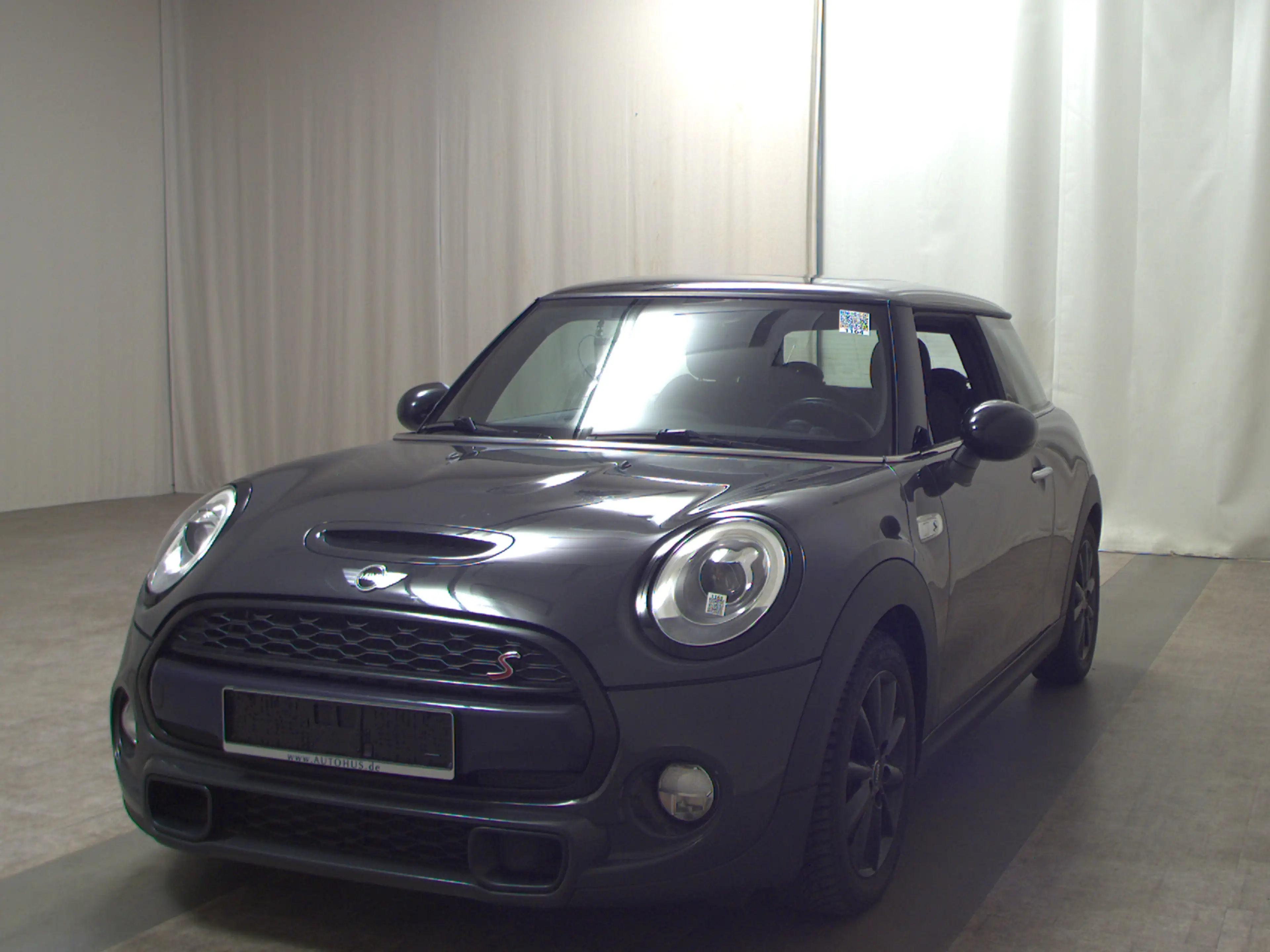MINI Cooper SE Cooper S LED HU 02/2028 — photo 2