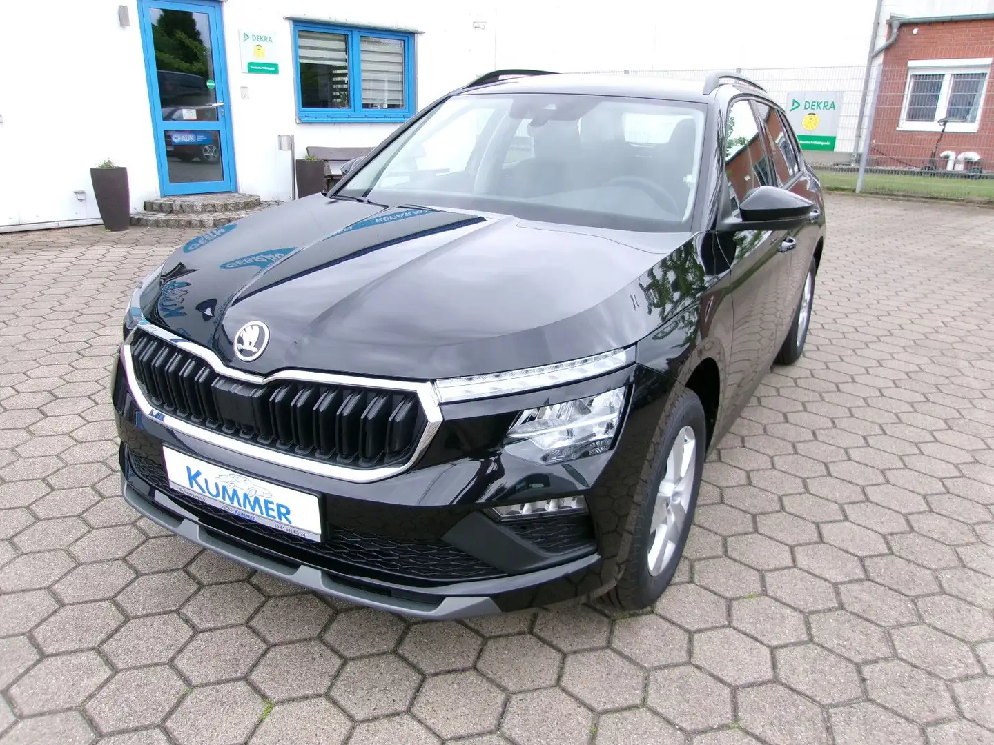 Skoda Kamiq Selection DSG AHK Ganzjahresreifen Zwart - 2