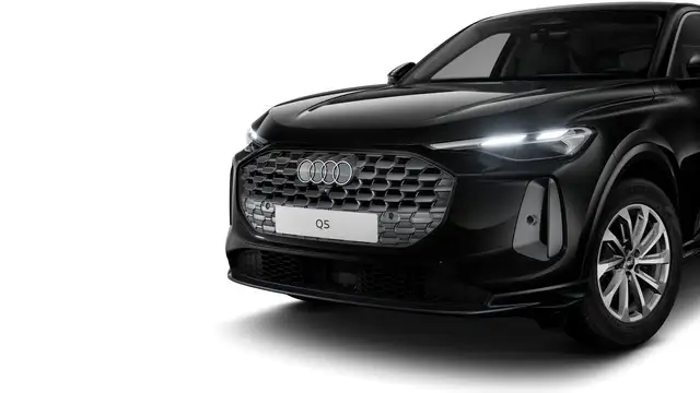 Audi Q5 view 6