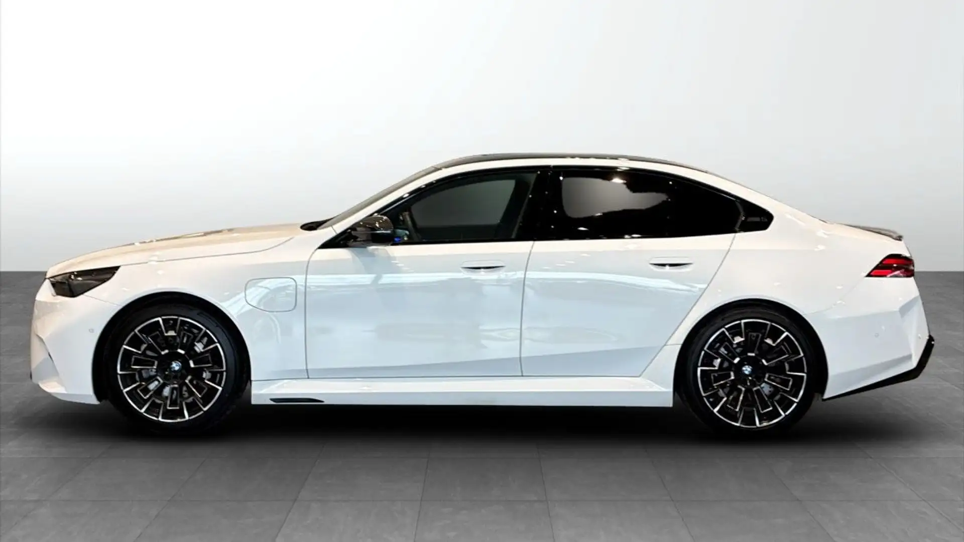 BMW M5 Limousine*DrivAss*ParkAss*ComfortPaket*Pano Blanc - 2