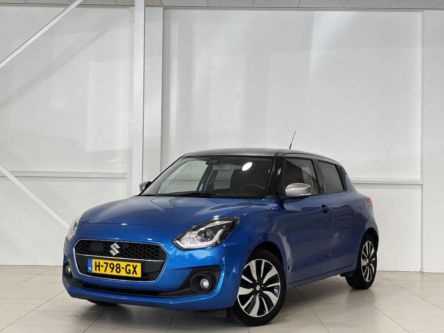 Suzuki Swift 1.2 Stijl Smart Hybrid | Navigatie | Camera | Blauw - 1