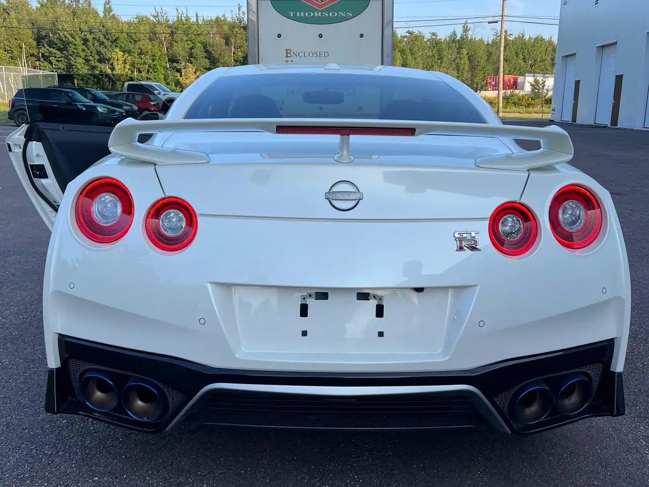 Nissan GT-R снимка Nissan GT-R