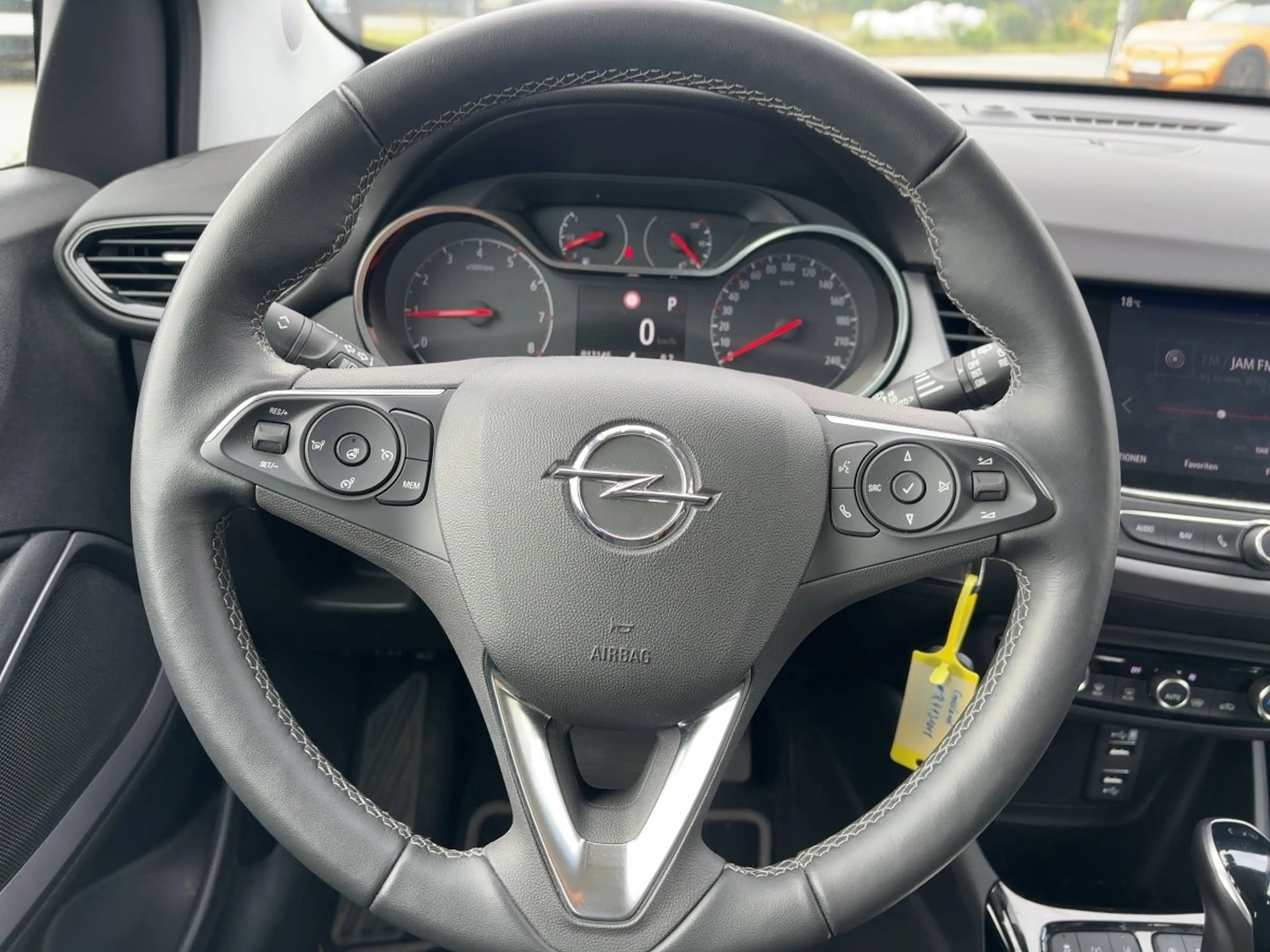 Opel Crossland Enjoy. 1.2 Direct I njection Turbo. 96 k — photo 12