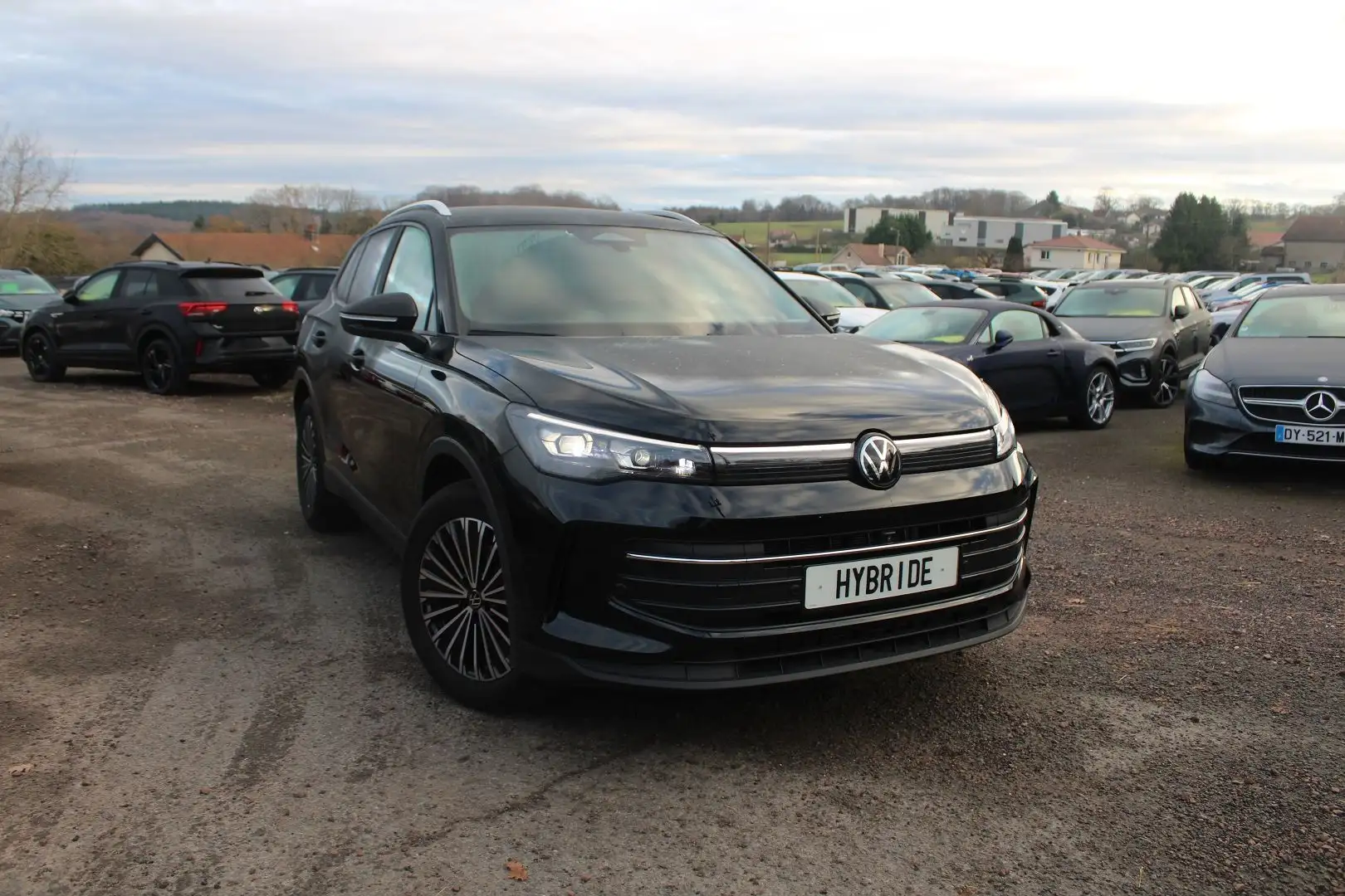 Volkswagen Tiguan GOAL E-TSI 150 CV HYBRIDE GPS 3D USB JA 18 CAMÉRA 360° I-COKPIT BOITE AUTO DSG-7 Noir - 1