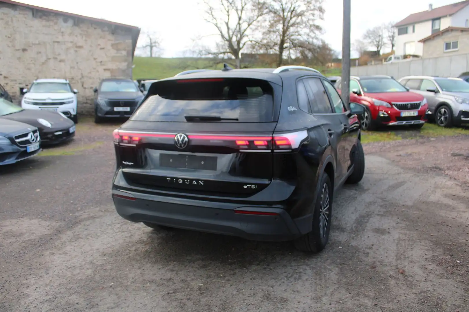 Volkswagen Tiguan GOAL E-TSI 150 CV HYBRIDE GPS 3D USB JA 18 CAMÉRA 360° I-COKPIT BOITE AUTO DSG-7 Noir - 2