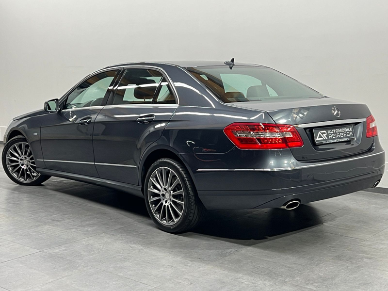 Mercedes-Benz E 350 CDI Lim. 4Matic*Avantgarde*ILS*Distr.*18" — photo 4
