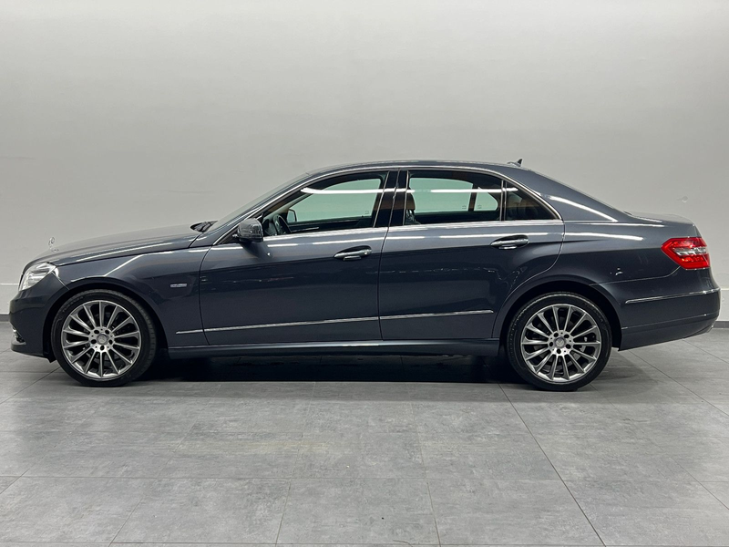 Mercedes-Benz E 350 CDI Lim. 4Matic*Avantgarde*ILS*Distr.*18" — photo 3