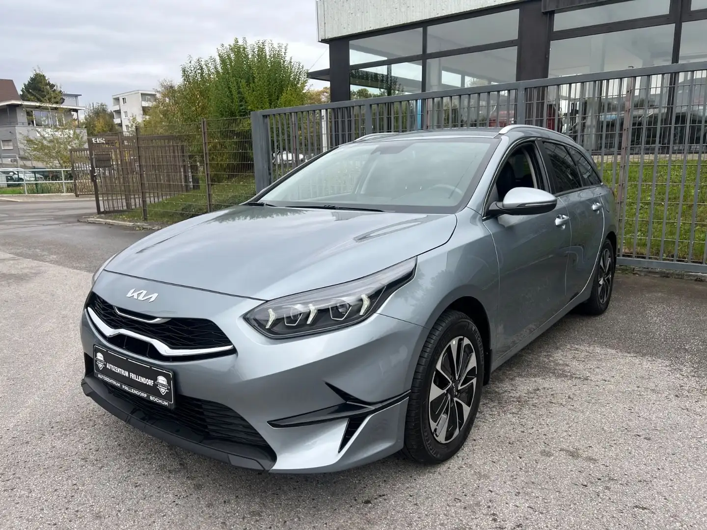 Kia Ceed SW / cee'd SW Ceed Sportswagon Vision AUTOMATIK/KAMERA/LED!!! Silber - 1