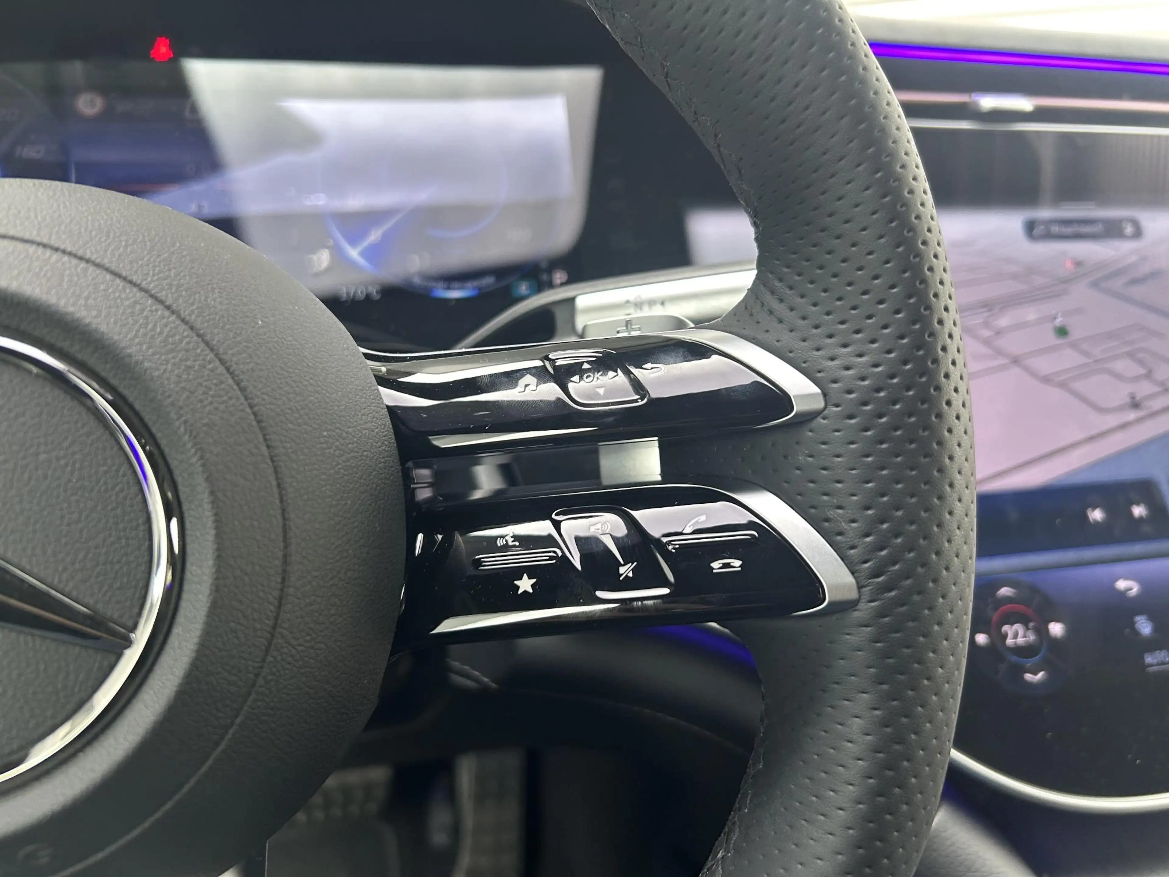 Mercedes-Benz EQS 450+ AMG Line 108 kWh | Hyperscreen | Burmester 3D — photo 11