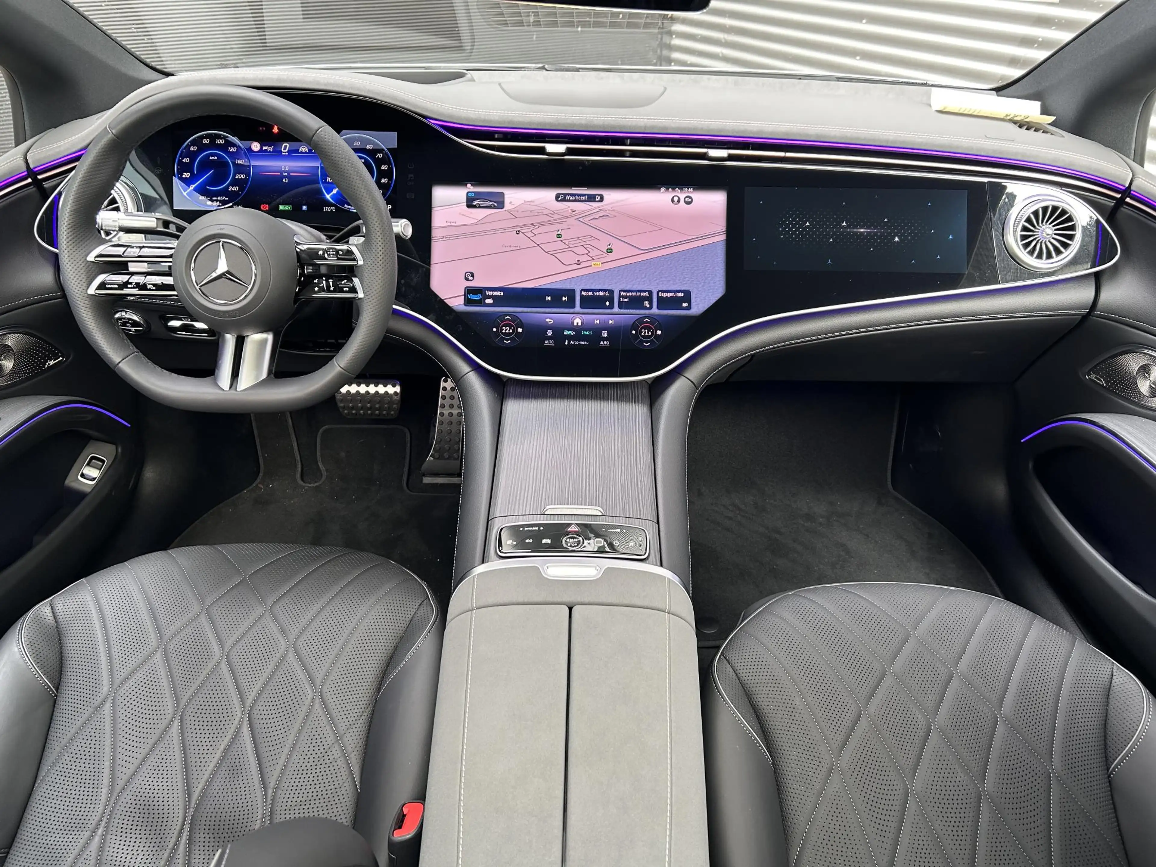 Mercedes-Benz EQS 450+ AMG Line 108 kWh | Hyperscreen | Burmester 3D — photo 4