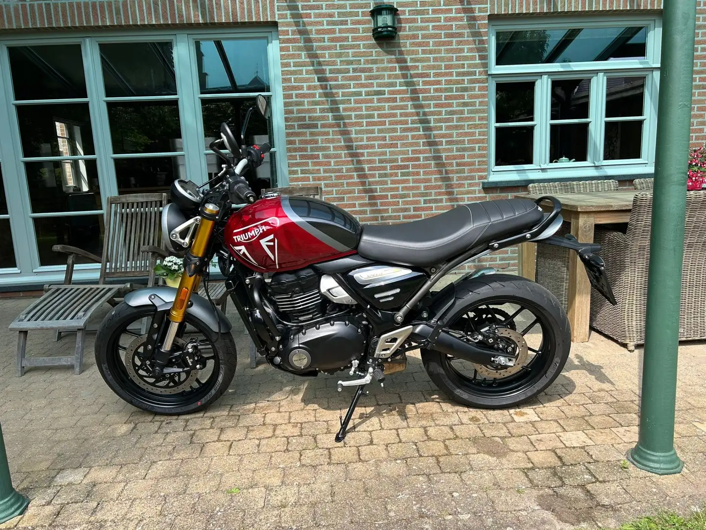 Triumph Speed 400 Rojo - 1