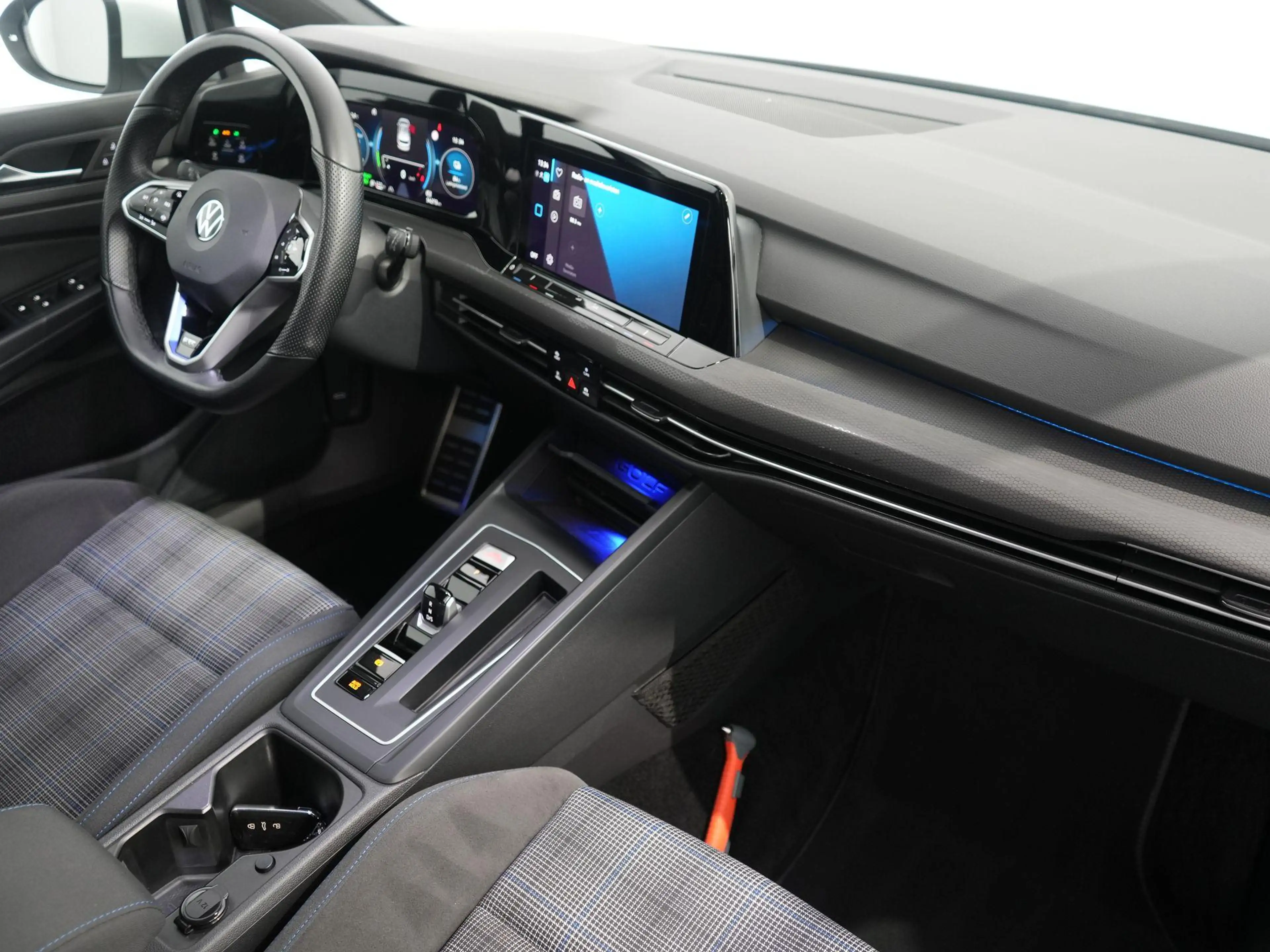 Volkswagen Golf GTE 1.4 eHybrid | ACC | PDC | SOH 92.5% | Led Plus | I — photo 4