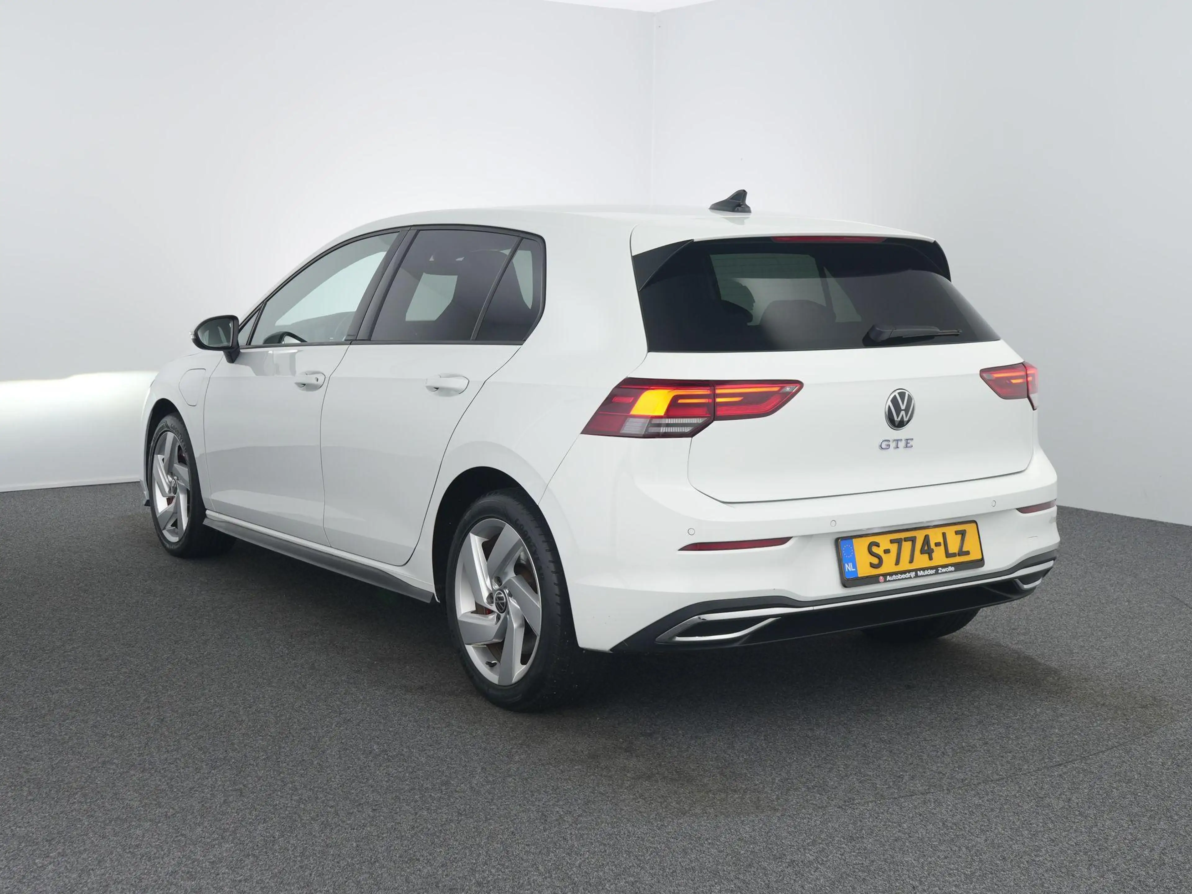 Volkswagen Golf GTE 1.4 eHybrid | ACC | PDC | SOH 92.5% | Led Plus | I — photo 11