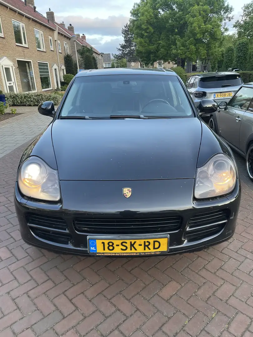 Porsche Cayenne 3.2 Negro - 1