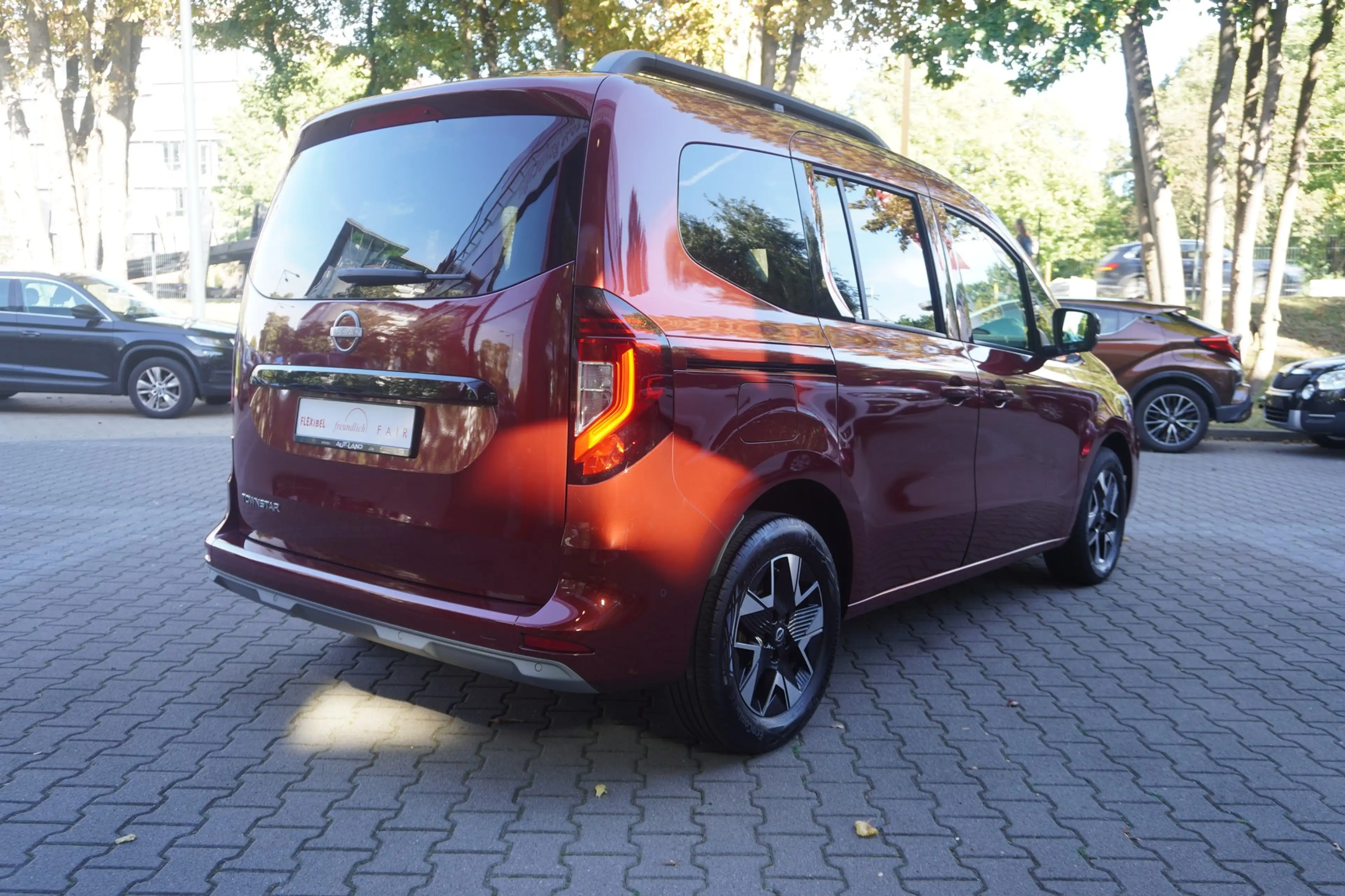 Nissan Townstar Kombi 1.3 L1 Tekna Navi 360° Totwinkel — photo 6